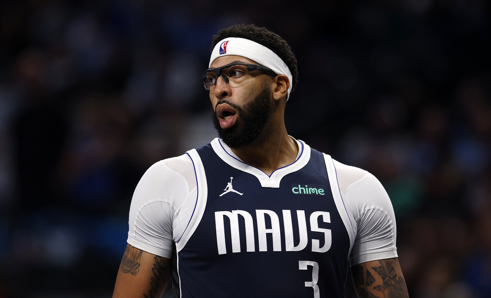 球速体育APP-玻璃人属性！浓眉生涯已14个赛季 仅有5个赛季的出战场次>65场