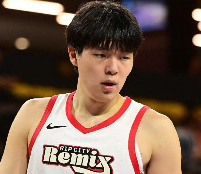 球速-G联赛：杨瀚森背靠背16+13+2+1帽 难阻混音遭快船双杀